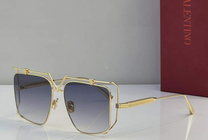 Picture of Valentino Sunglasses _SKUfw65111971fw